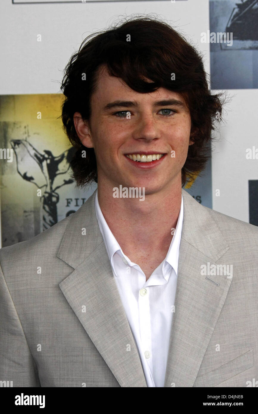 Actor Charlie McDermott arrives at the 2009 Film Independent’s Spirit