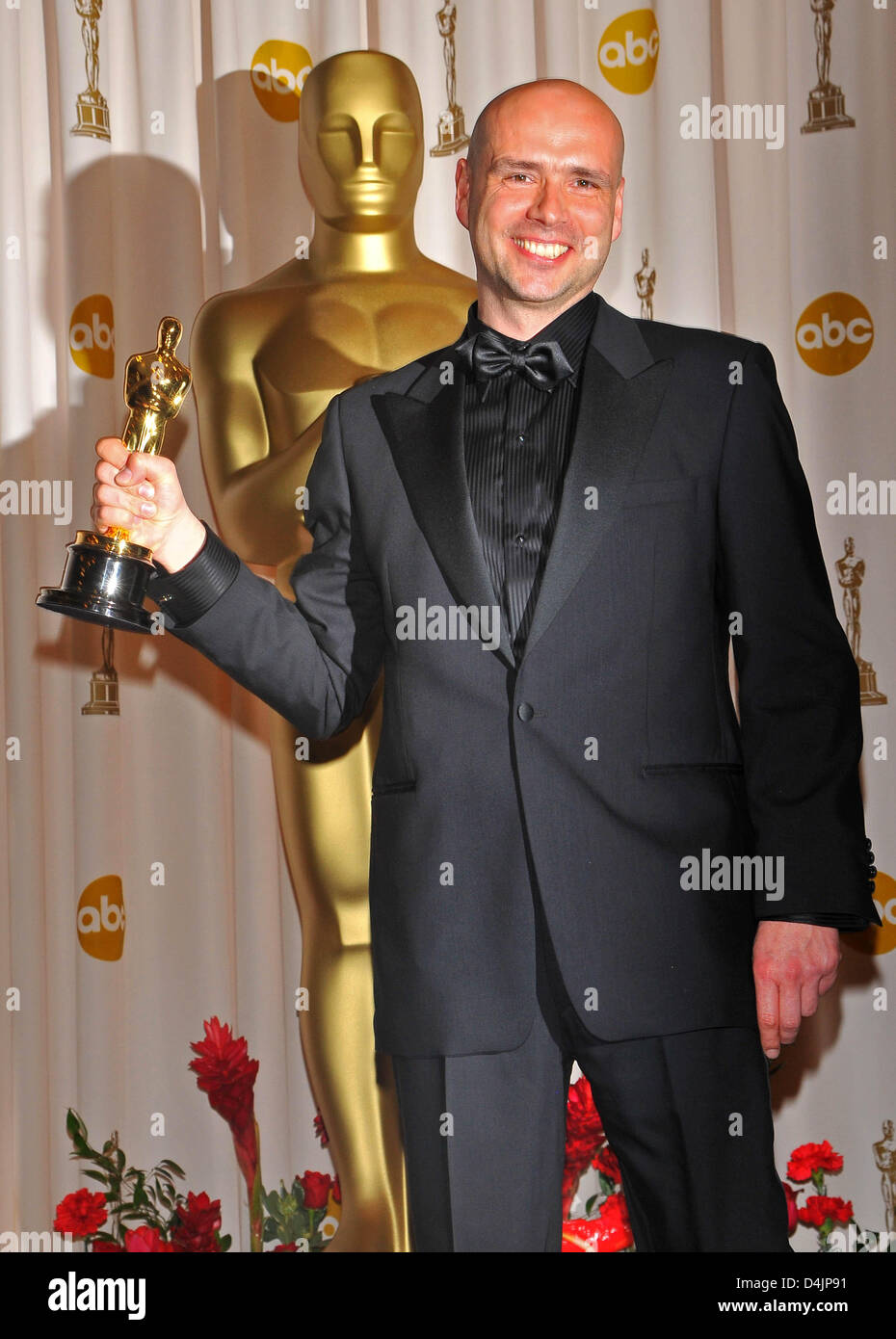 German director Jochen Alexander Freydank accepting the Oscar for Short Film (Live Action) for ?Spielzeugland (?Toyland?) poses in the press room during the 81st Annual Academy Awards at the Kodak Theatre in Hollywood, Los Angeles, California, USA, 22 February 2009. Photo: Hubert Boesl Stock Photo
