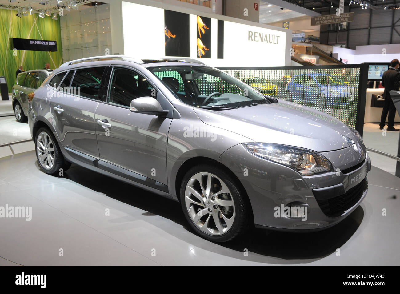 A Renault Megane Grandtour is pictured on the second press day of the 79th  International Motor Show and Accessories in Geneva, Switzerland, 04 March  2009. Exhibitors present their latest innovations as of