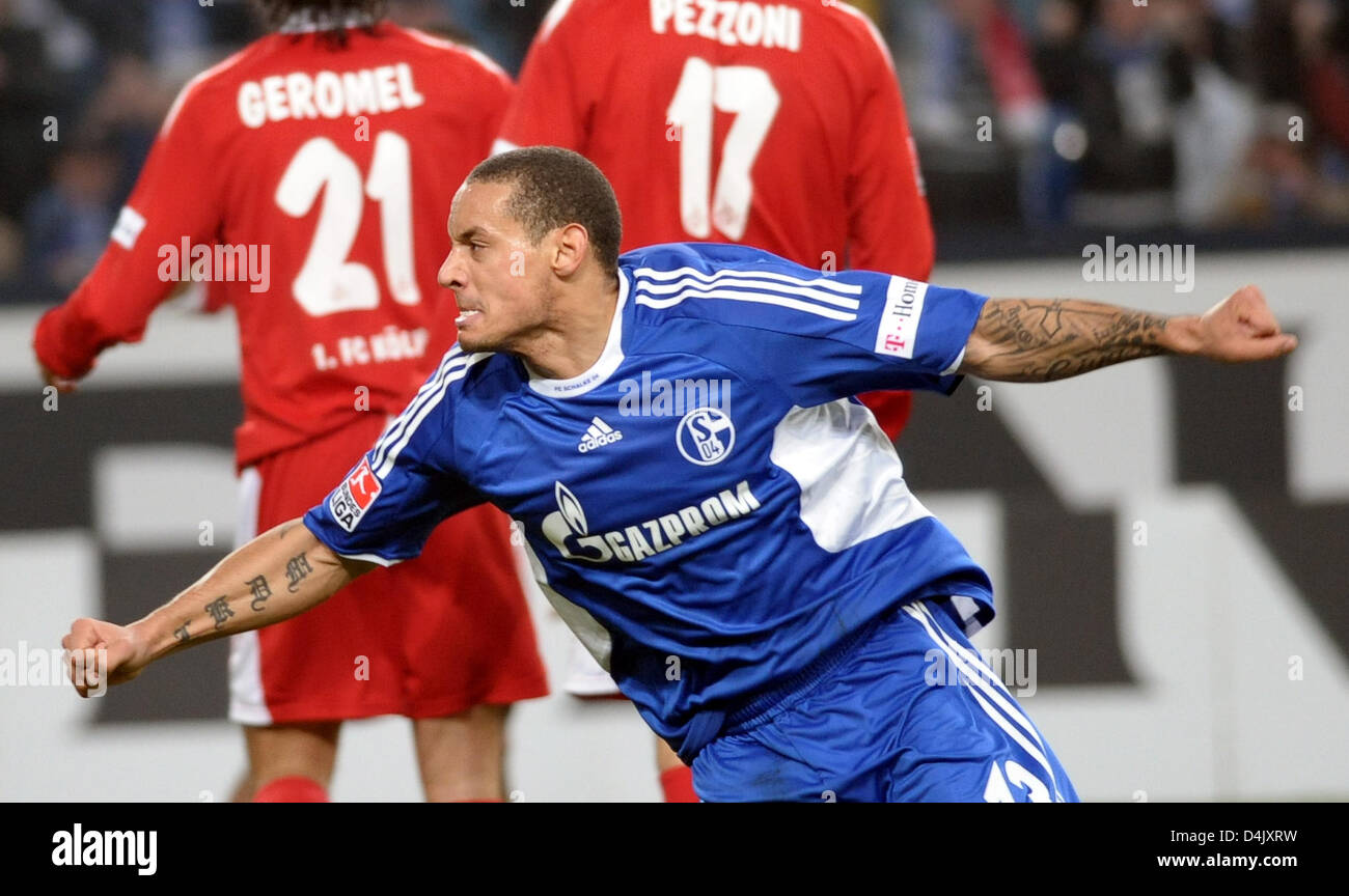 Schalke?s Jermaine Jones celebrates scoring the 1-0 in the German