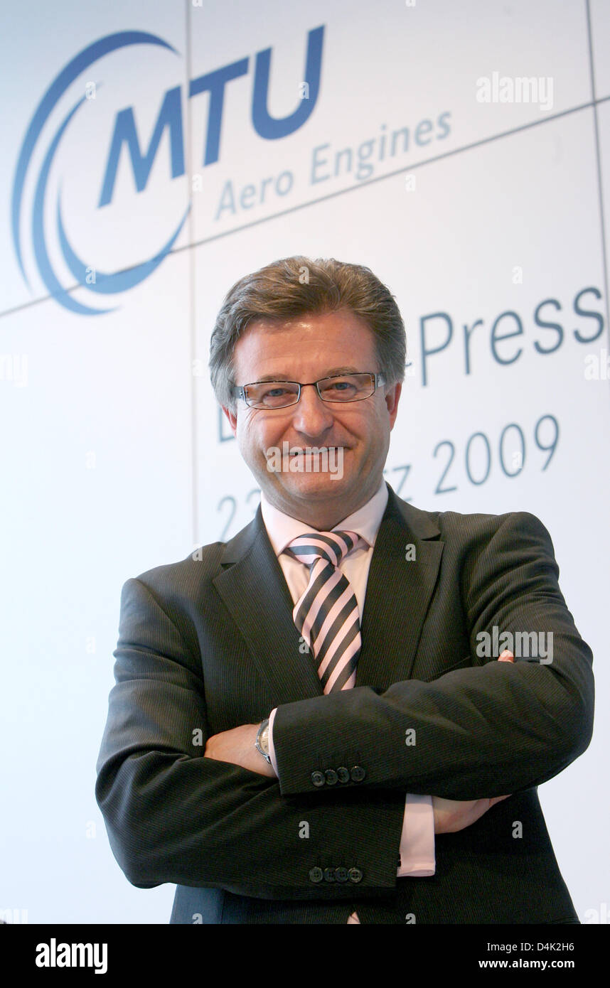 Egon Behle, CEO of MTU Aero Engines, poses for photographers after the company?s balance press conference in Munich, Germany, 23 March 2009. Thanks to a good demand for new engines and services for engines in operation by airlines, the engine manufacturer achieved a record result for the year 2008. However, small declines are expected for the current year 2009. Photo: LUKAS BARTH Stock Photo