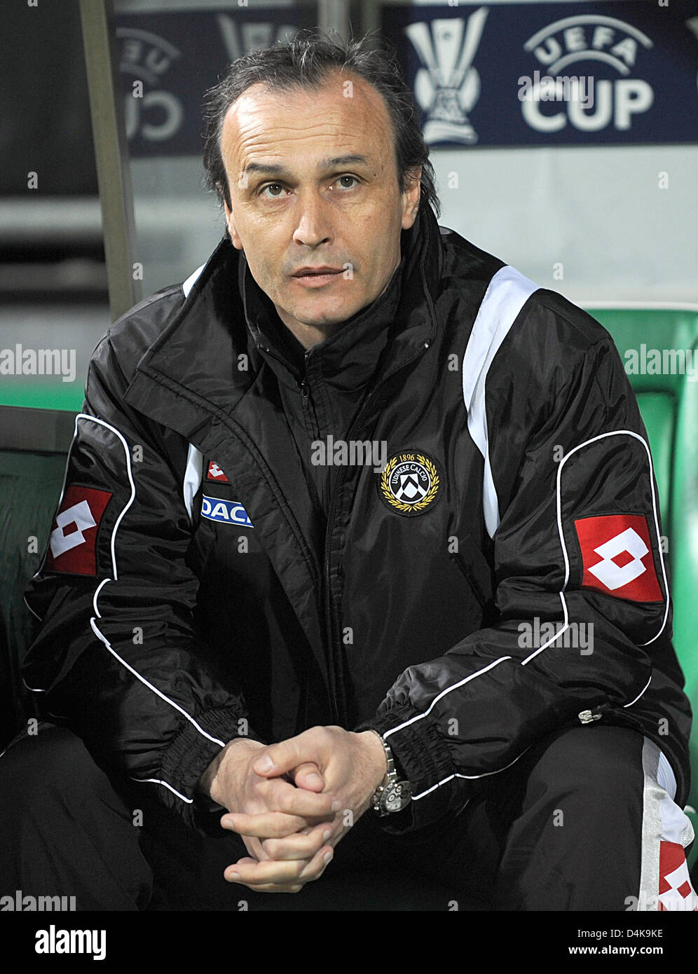 Udinese head coach Pasquale Marino pictured ahead of the first leg of the UEFA Cup quarter-finals match Werder Bremen v Udinese Calcio at Weser stadium of Bremen, Germany, 09 April 2009. German Bundesliga side Bremen defeated Italian Serie A side Udinese by 3-1. Photo: Ingo Wagner Stock Photo