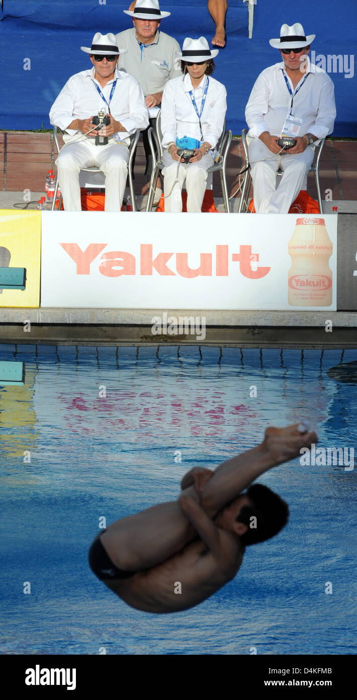 China?s Xinhua Zhang dives off the 1m board at the 13th FINA World ...