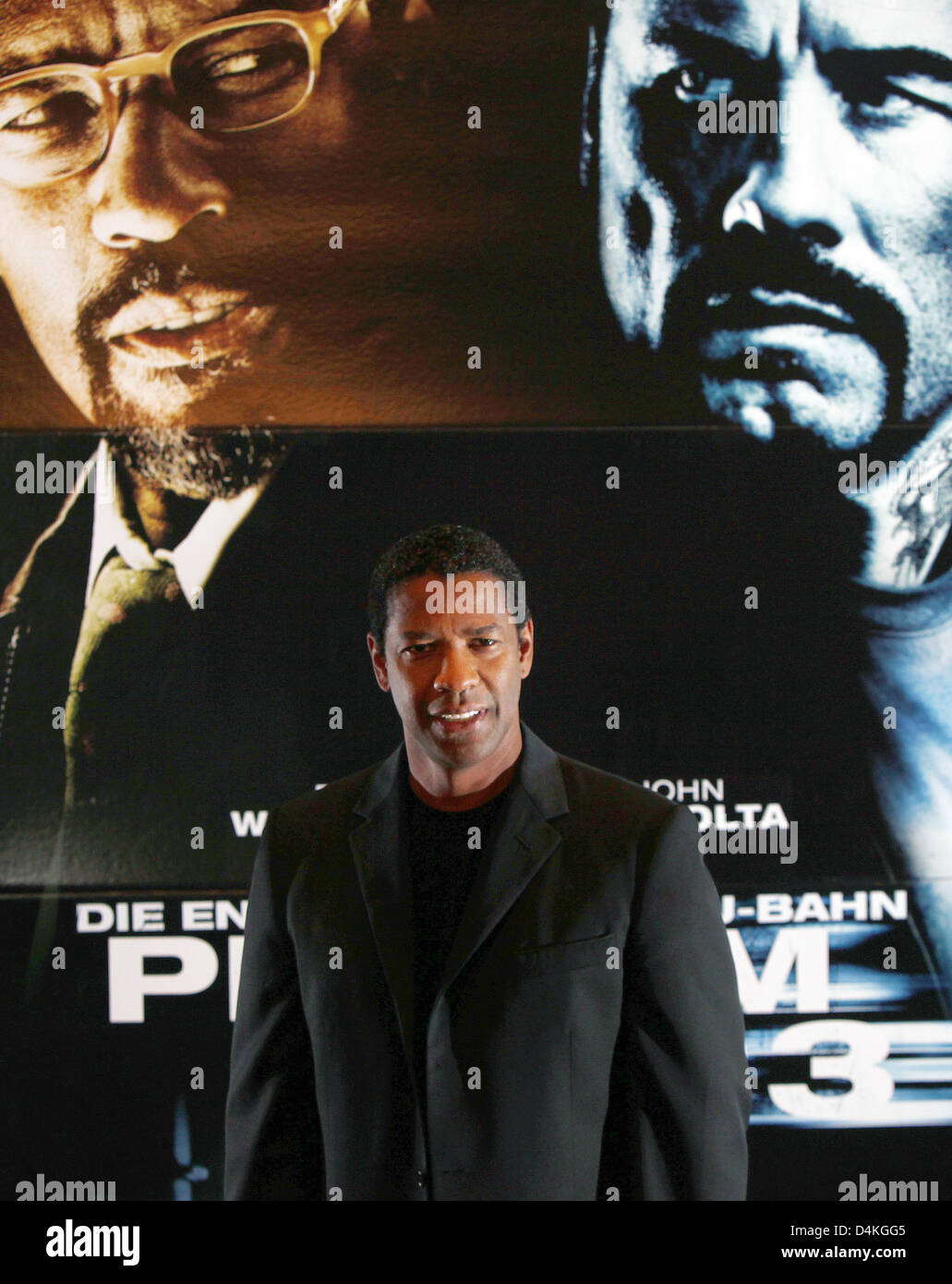 US actor Denzel Washington arrives for the presentation of his new film ?The Taking of Pelham 1 2 3? in Berlin, Germany, 21 July 2009. The film will be in German cinemas from 24 September onwards. Photo: HANNIBAL Stock Photo