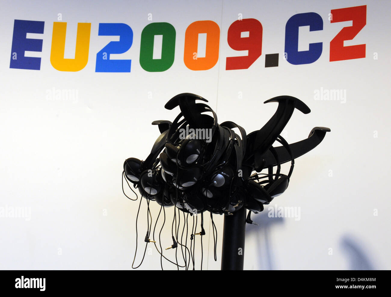 Headphones hang in the conference centre during the EU Eastern Partnership Summit in Prague, Czech Republic, 07 May 2009. The EU summit is to bring the former Soviet states Armenia, Azerbaijan, Georgia, Moldova, Ukraine and Belarus closer to the EU. In return for democratic reforms, the Union offers far-reaching treaties of association, help with the construction of functional stat Stock Photo