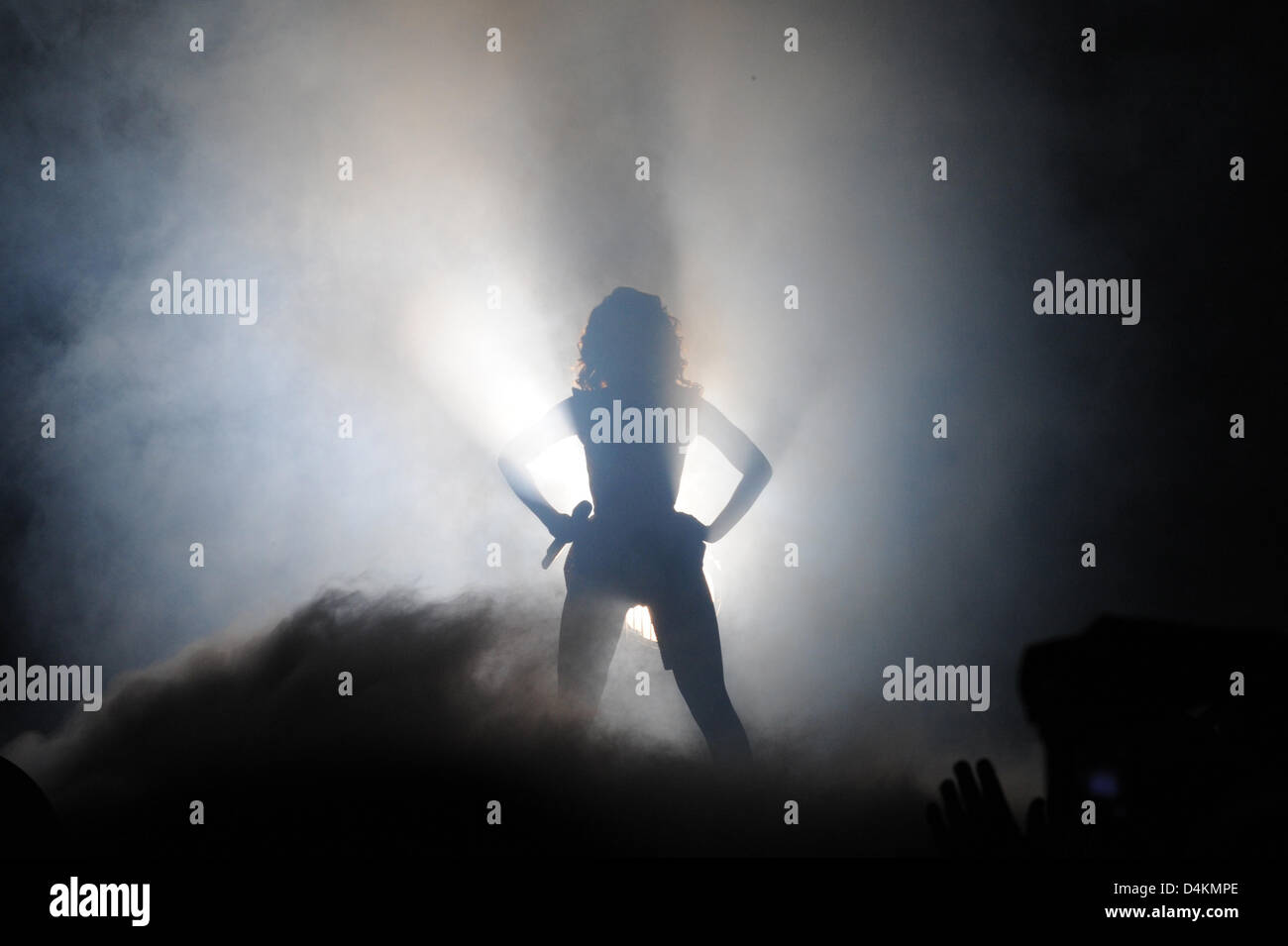 US singer Beyonce Knowles performs in Berlin, Germany, 08 May 2009 ...