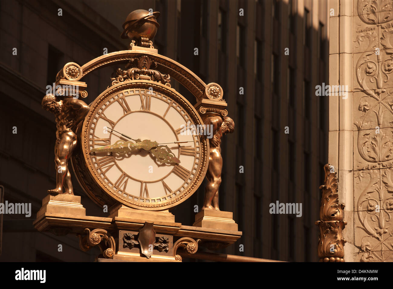PUBLIC CLOCK KAUFMANN'S DEPARTMENT STORE BUILDING SMITHFIELD STREET