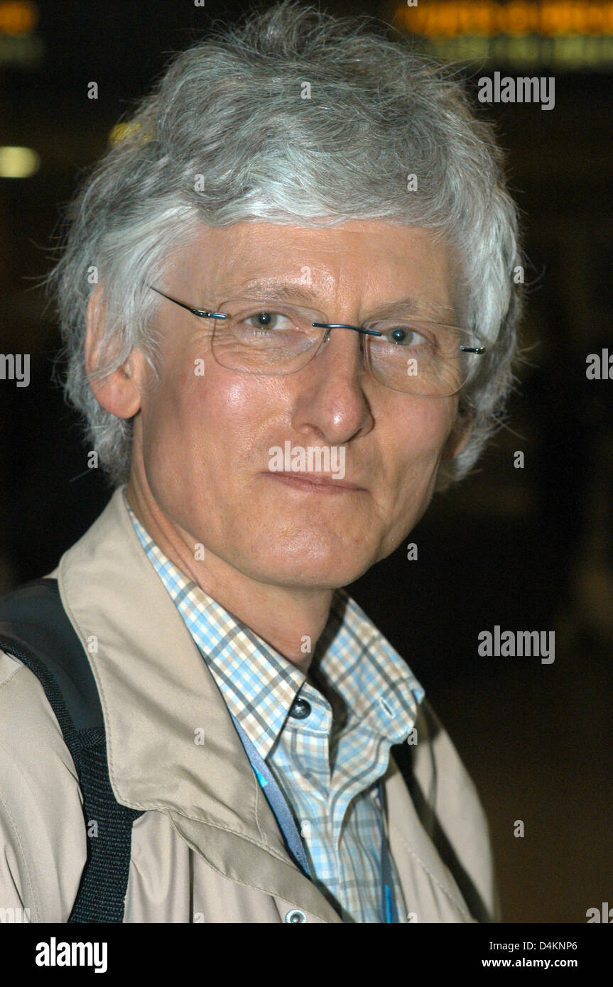 German physicist Albrecht Poglitsch of the Max-Planck-Institute for extraterrestrial physics pictured in Kourou, French Guiana, 13 May 2009. 53-year-old Poglitsch is one the scientists who work at the ?Herschel? project worth 1.1 billion euros. The world?s largest space telescope ever built will be sent to space from the European space mission launch centre in Kourou. Photo: Ansgar Stock Photo