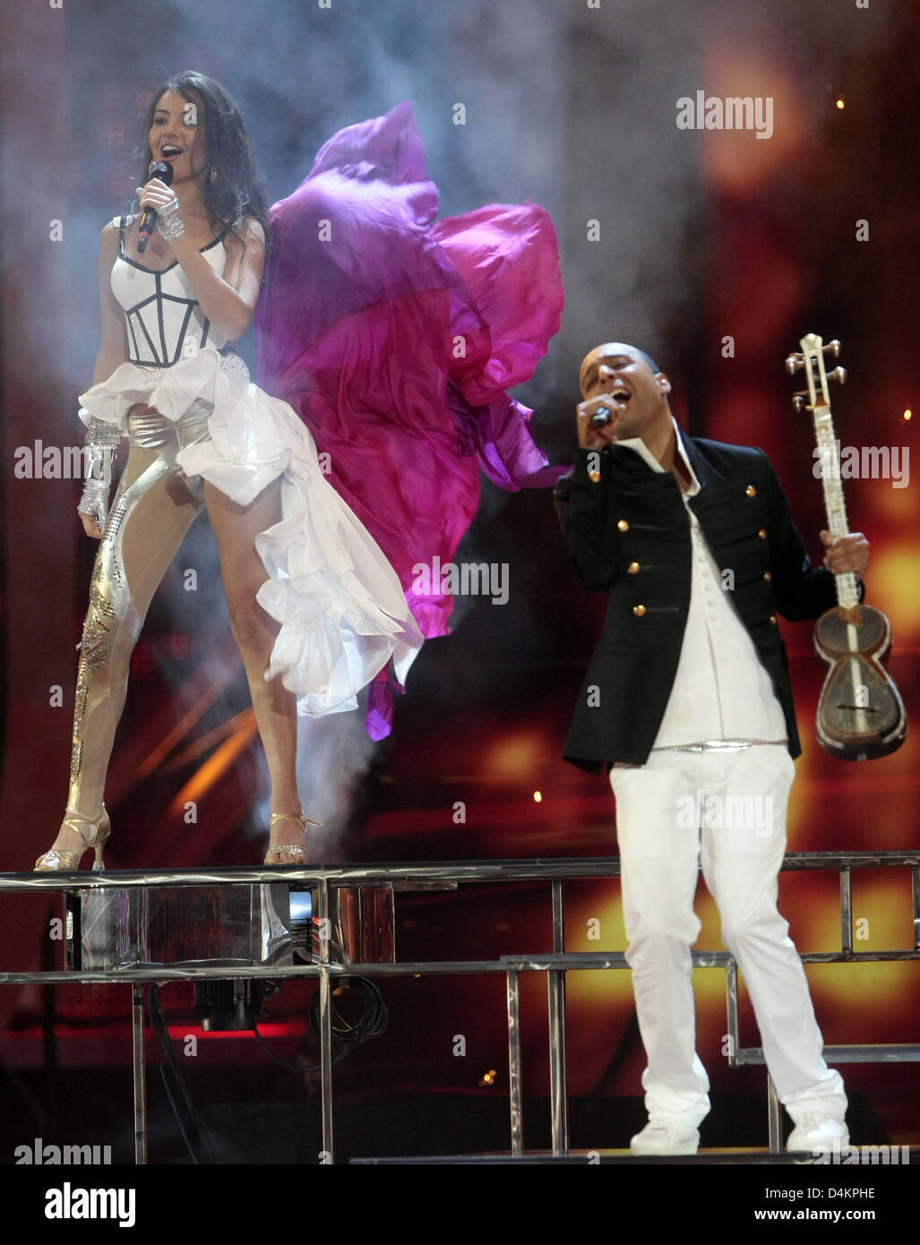 AySel & Arash, representing Azerbaijan in the 2009 Eurovision Song Contest, perform the song ?Always? during dress rehearsal in Moscow, Russia, 15 May 2009. The 54th Eurovision Song Contest takes place on 16 May. Photo: Ulrich Perrey Stock Photo