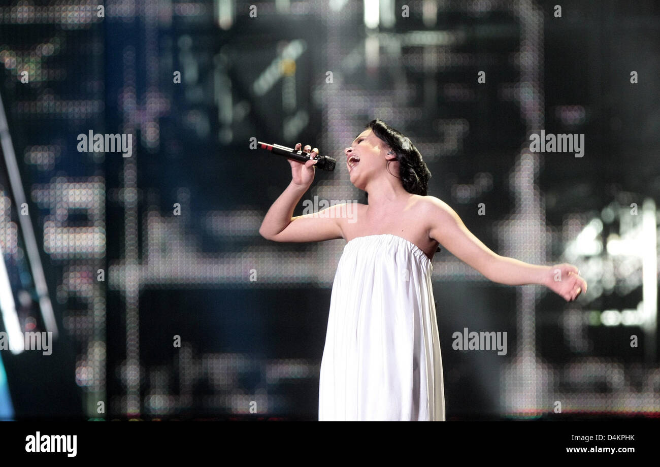 Anastasia Prikhodko, representing Rusia in the 2009 Eurovision Song Contest, performs the song ?Mamo? during dress rehearsal in Moscow, Russia, 15 May 2009. The 54th Eurovision Song Contest takes place on 16 May. Photo: Ulrich Perrey Stock Photo