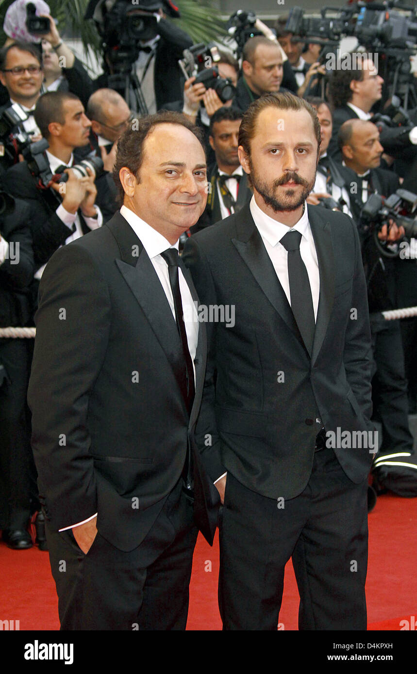 US actors Kevin Pollack (L) and Giovanni Ribisi arrive for the gala screening of the  film ?Bright Star? running in competition at the 62nd Cannes Film Festival in Cannes, France, 15 May 2009. Photo: Hubert Boesl Stock Photo