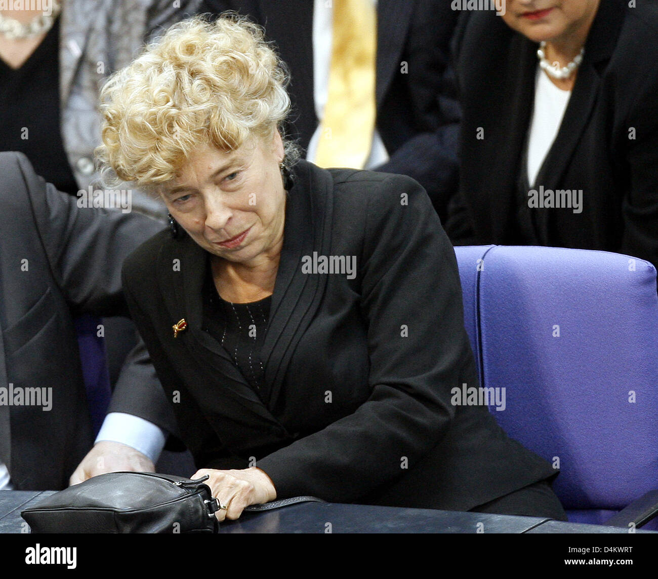 Candidate of the SPD Gesine Schwan reacts to the reelection of Federal German President Koehler at the 13th Federal Convention in the plenar hall of the Reichstag building in Berlin, Germany, 23 May 2009. Koehler won the election with 613 votes, the minimum number of necessary votes. Photo: WOLFGANG KUMM Stock Photo