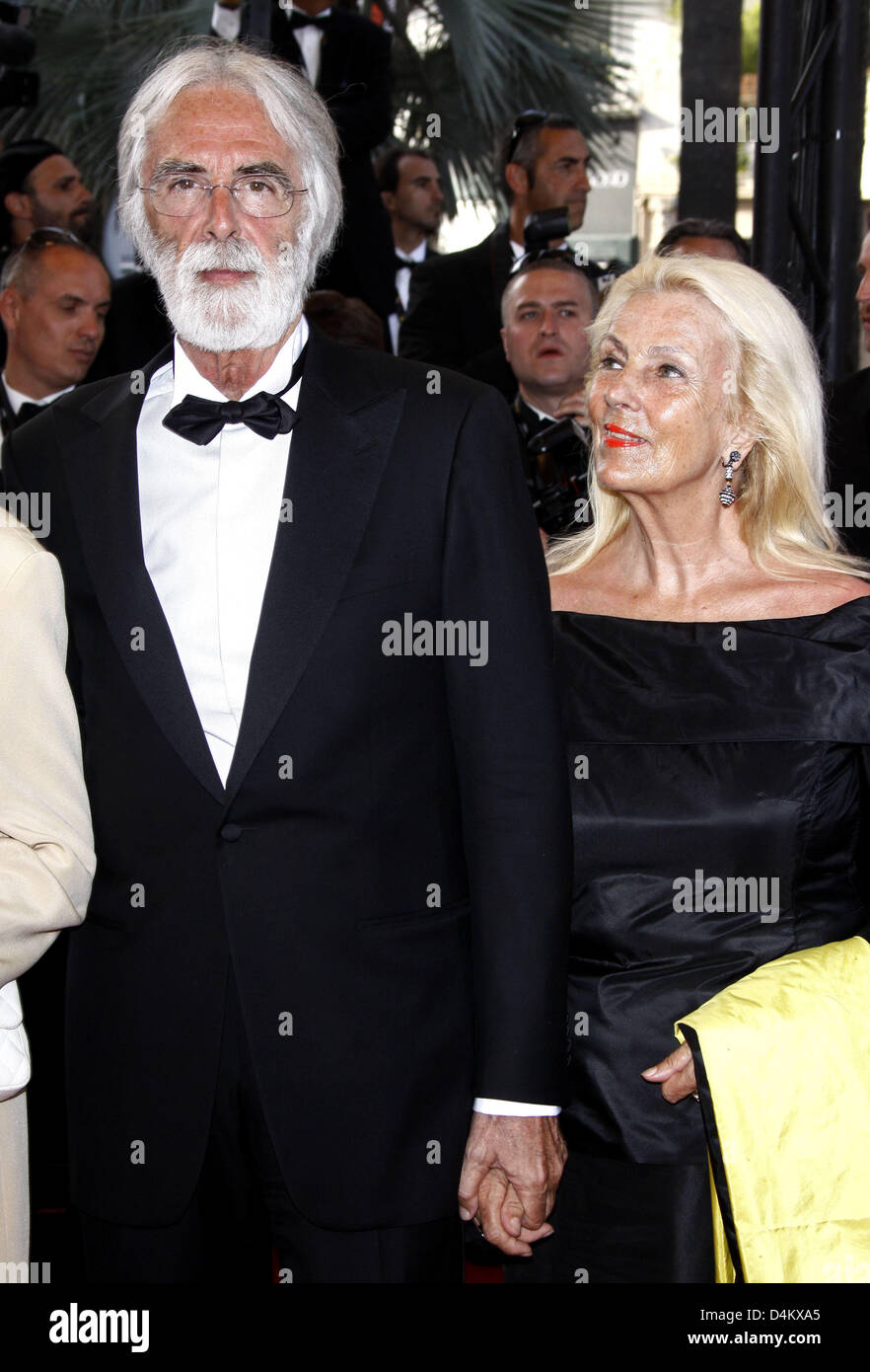 Austrian director Michael Haneke and his wife Suzie arrive for the award ceremony at the 2009 Cannes Film Festival in Cannes, France, 24 May 2009. Haneke won the Palme d?Or Award for his film ?The White Ribbon?. Photo: Hubert Boesl Stock Photo