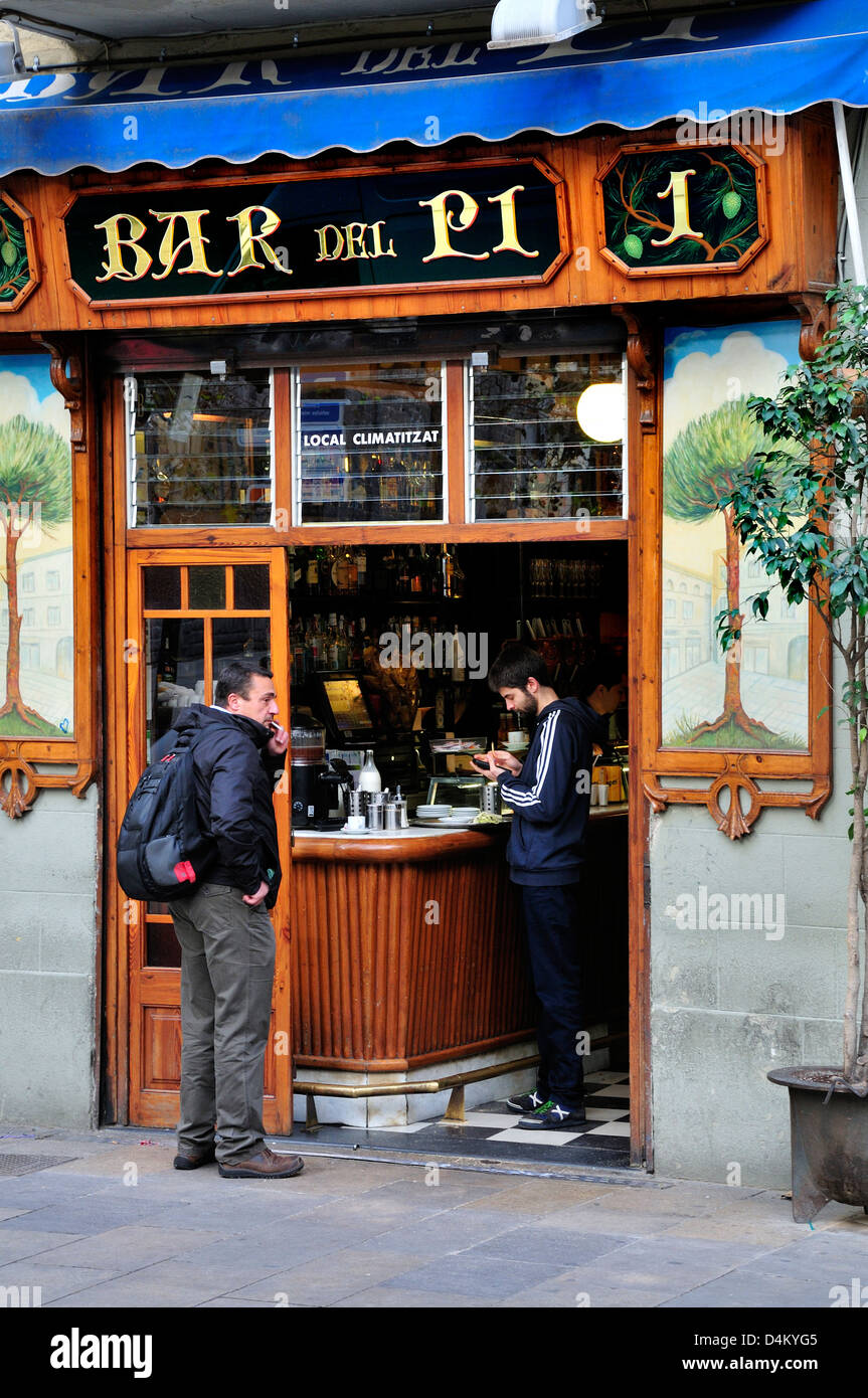 Barcelona, Catalonia, Spain. Bar del Pi in Placa Sant Josep Oriol. Winter Stock Photo