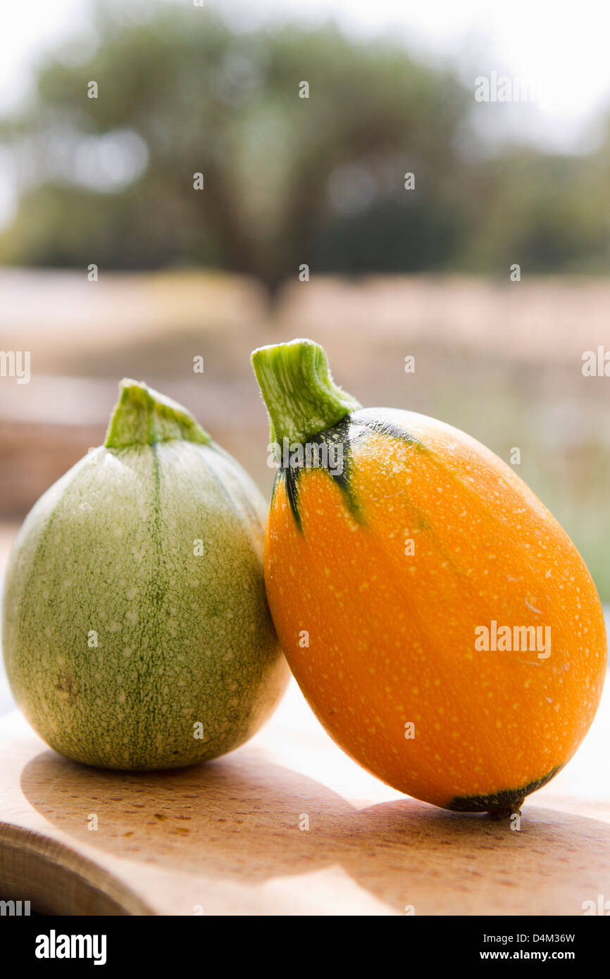 Courgette yellow hires stock photography and images Alamy