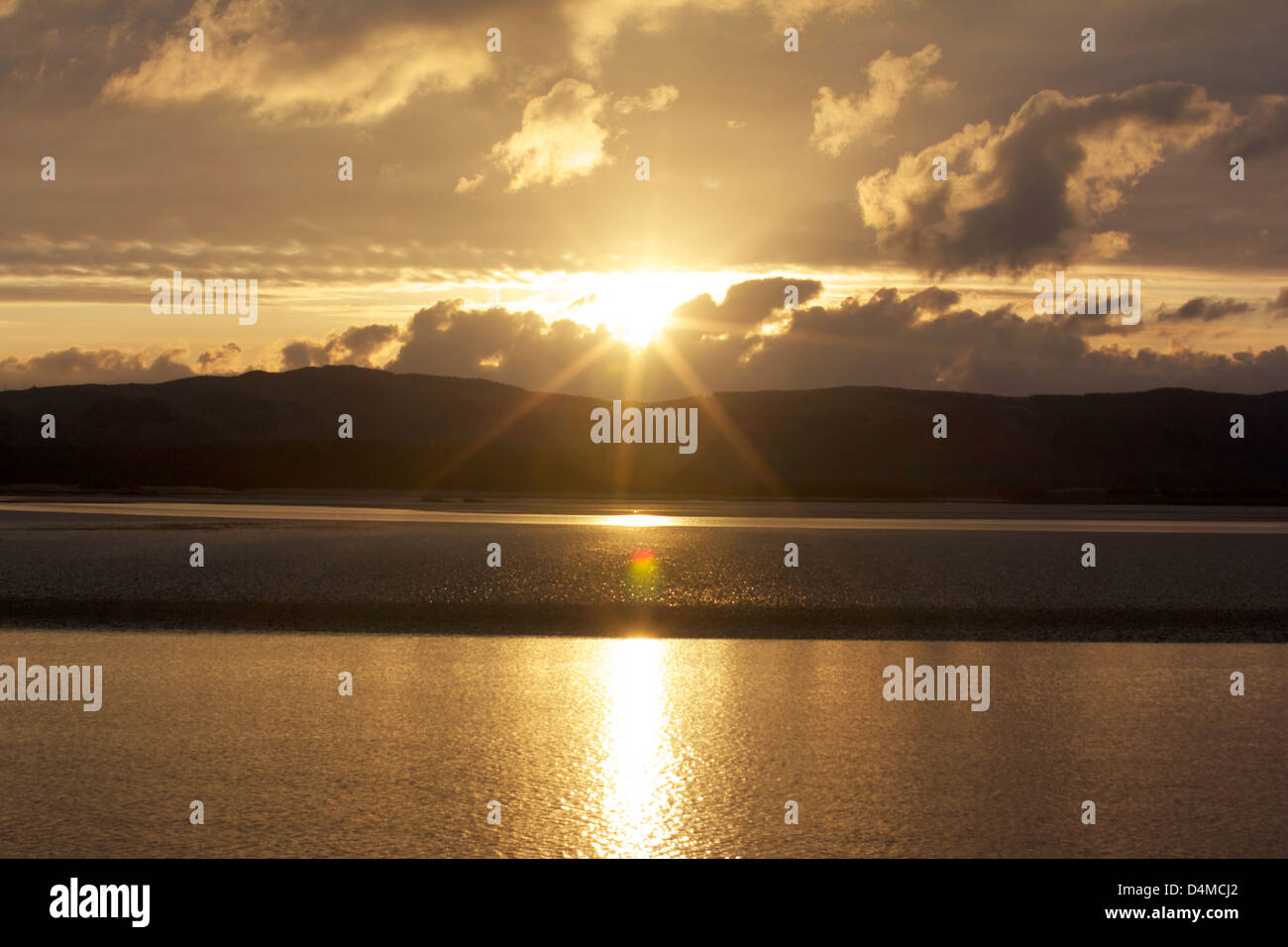 Dawn and sun hires stock photography and images Alamy