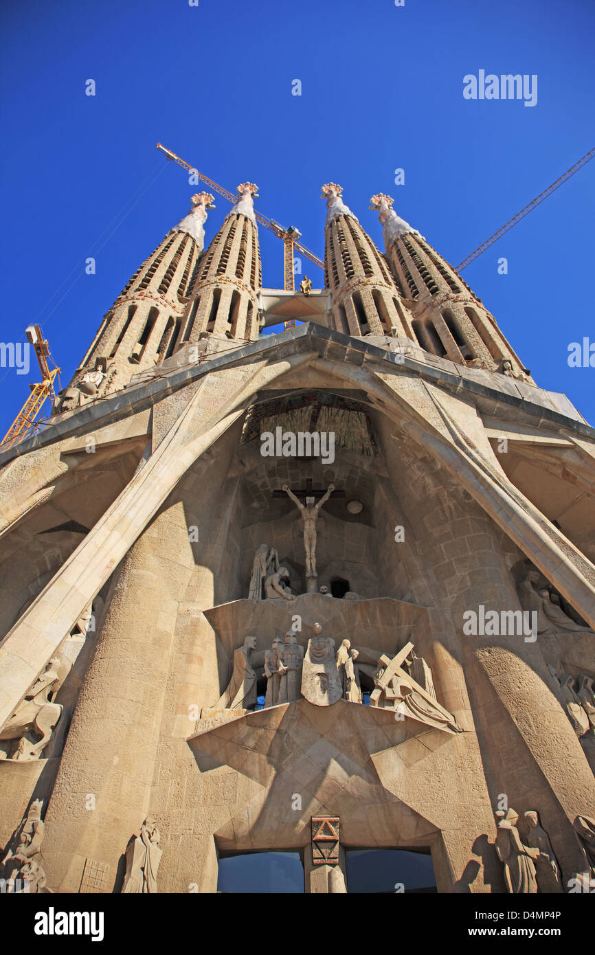 Spain, Catalonia, Barcelona, Sagrada familia Church, exterior Stock ...