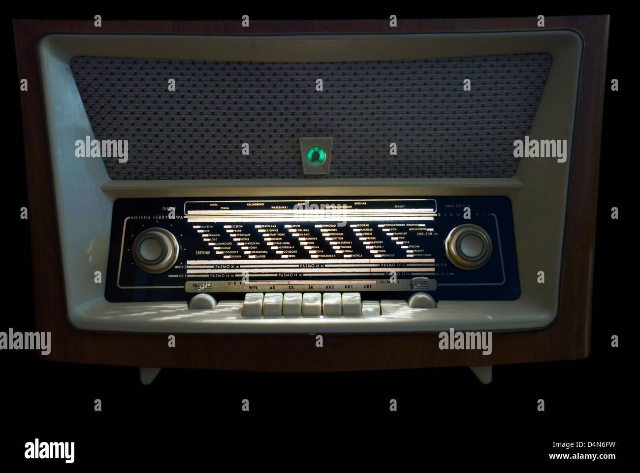 An retro radio with a magic eye Stock Photo - Alamy