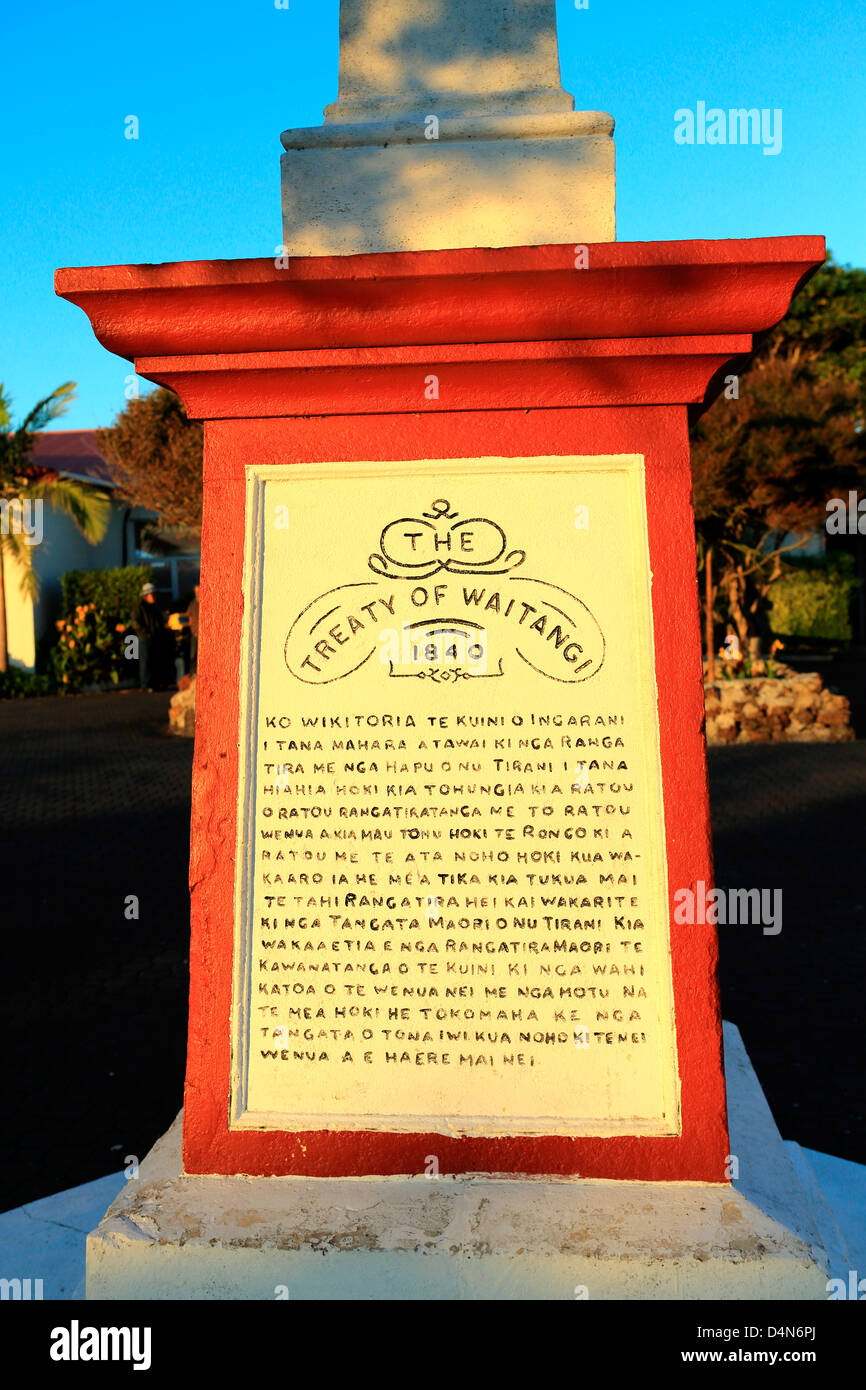 Monument at Te Tii marae bearing the full Maori text of the Treaty of Waitangi Stock Photo