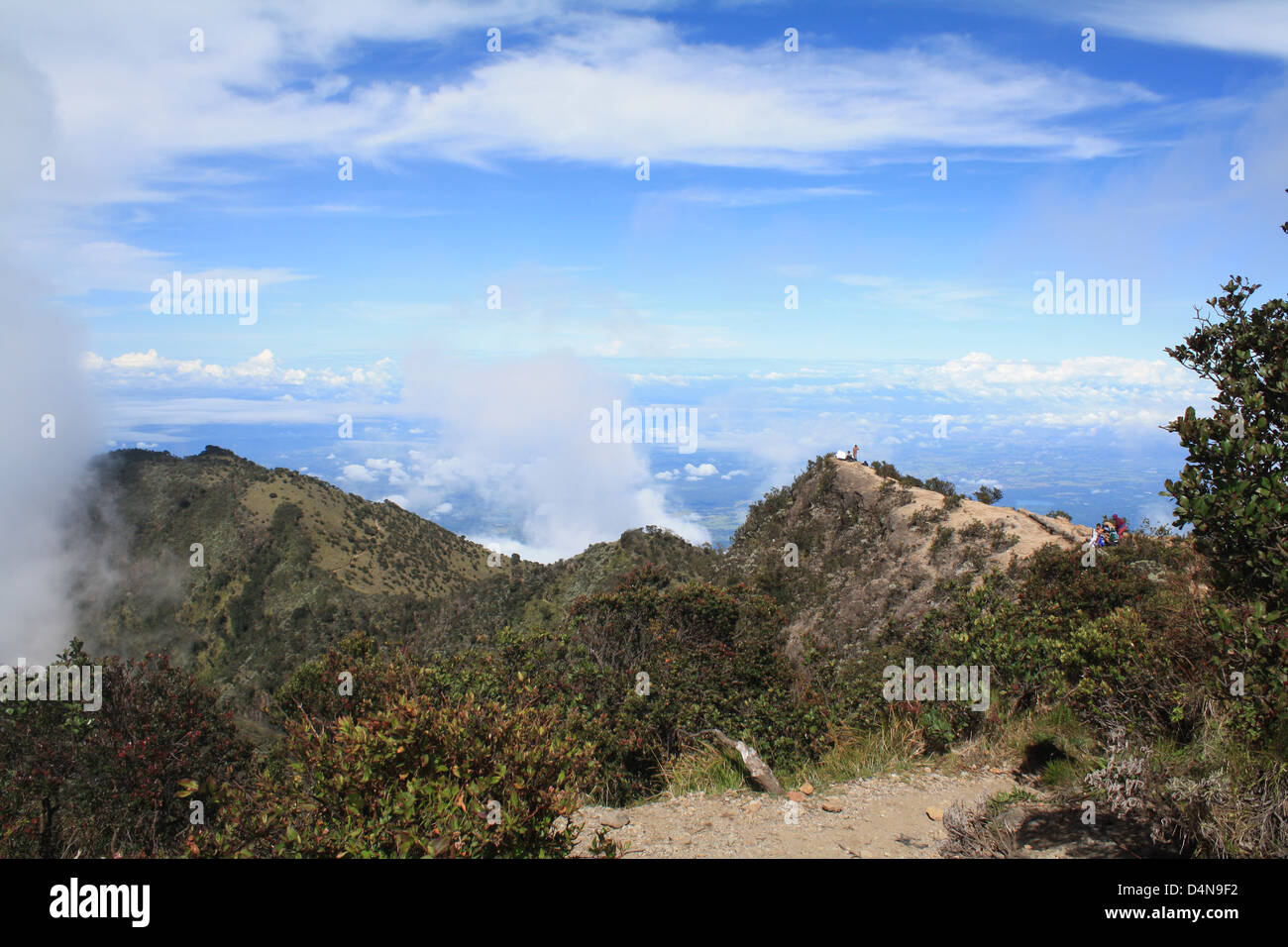 Sky and landscape hi-res stock photography and images - Alamy