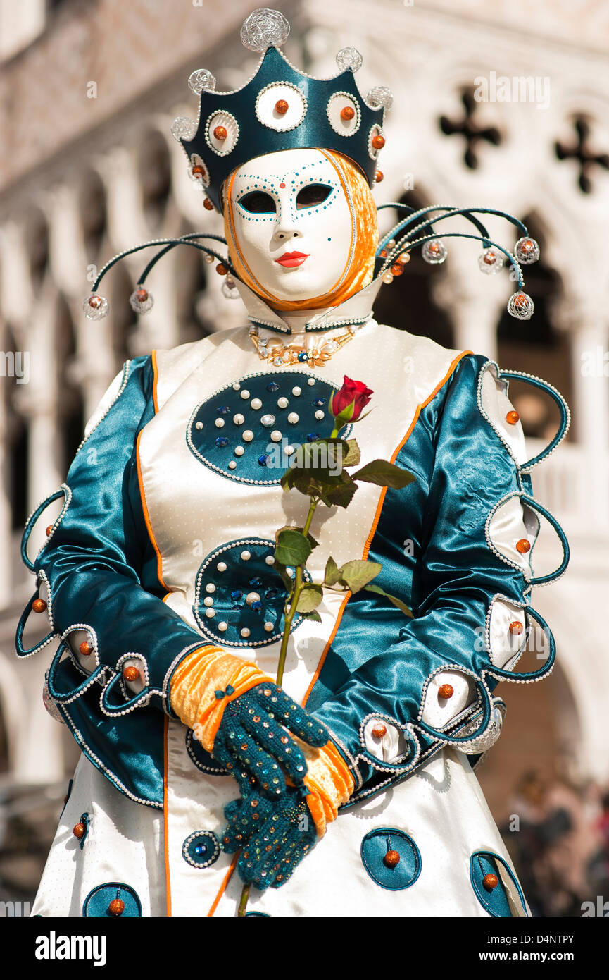 Carnival flowers mask venice hi-res stock photography and images - Alamy