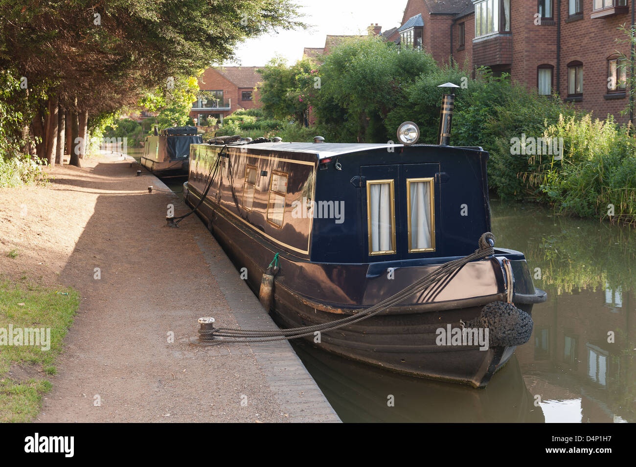 Banford basin canal in Stratford waterway sunny early morning  waterside travellers rest in tranquility of sunrise Stock Photo