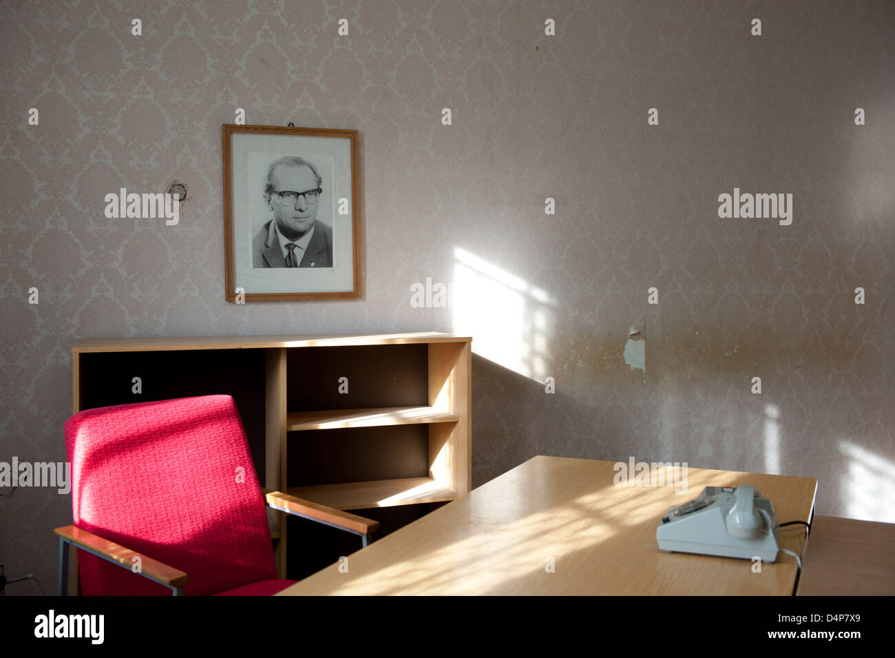 Interrogation room at the former Soviet NKVD special camp Berlin-Hohenschoenhausen, Germany Stock Photo