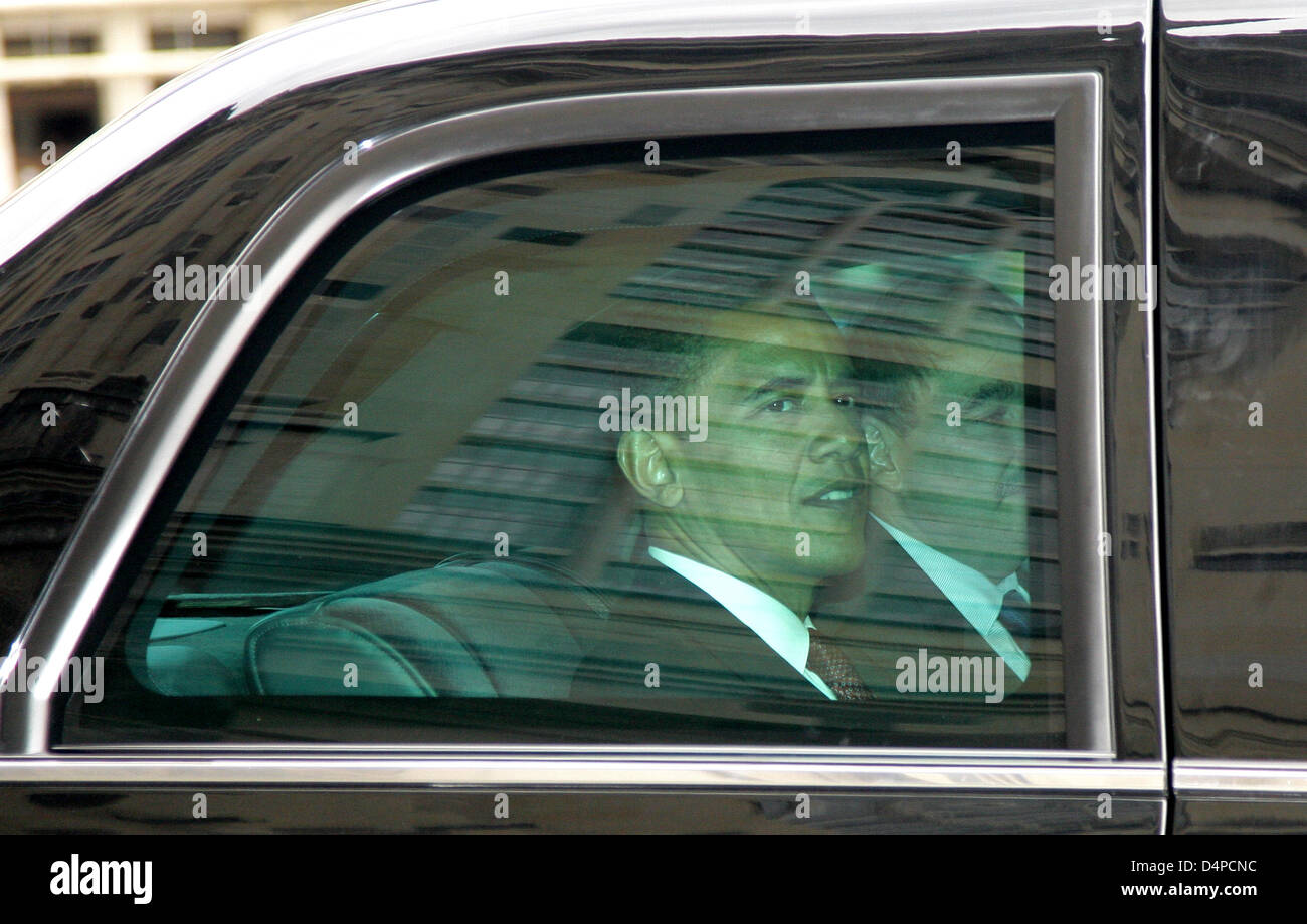 US President Barack Obama sits in an armoured limousine in Dresden, Germany, 05 June 2009. During his short stay in Germany, the President will also visit the former concentration camp Buchenwald near Weimar and a US hospital in Landstuhl. Photo: Jens Wolf Stock Photo