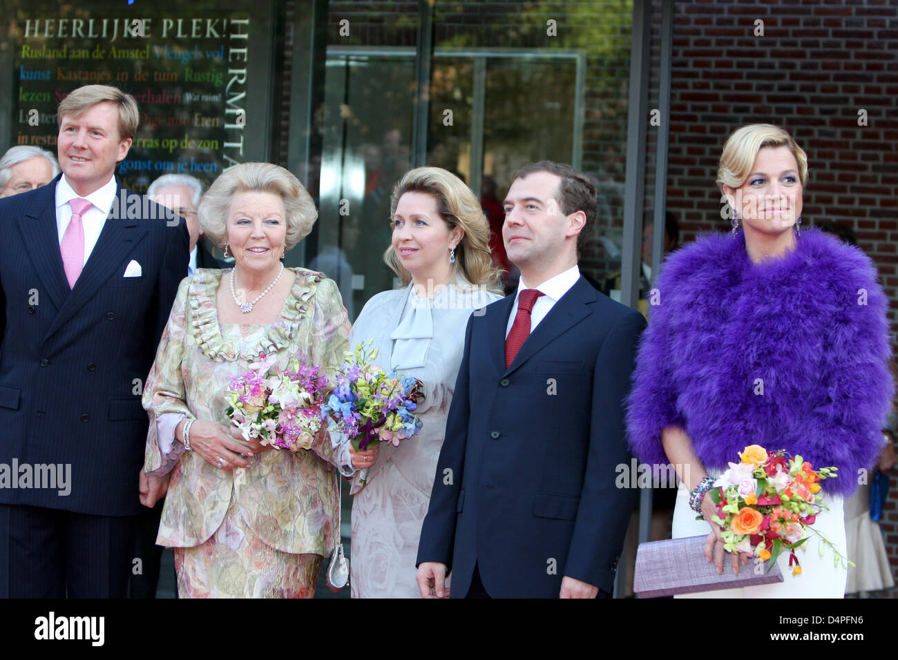 (L-R) Crown Prince Willem-Alexander of the Netherlands, Queen Beatrix of the Netherlands, Svetlana Medvedeva, Russian President Dmitri Medvedev, and Princess Maxima of the Netherlands attend the opening of the museum Hermitage Amsterdam, The Netherlands, 19 June 2009. The Hermitage Amsterdam is a dependance of the Russian Hermitage in St. Petersburg. Amsterdam?s museum organizes ex Stock Photo