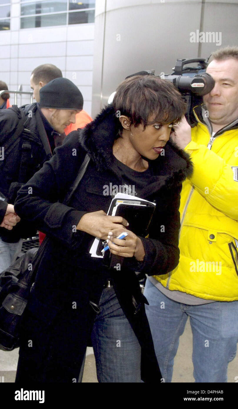 (FILE) - The file picture dated 30 January 2006 shows Grace Rwaramba, Michael Jackson?s nanny, at the airport in Hamburg, Germany. Rwaramba revealed a few insights of Jackson?s life to British newspaper ?Sunday Times?. She had to pump his stomach on a regular basis, as she declared on 28 June 2009. Jackson took a dangerous drug cocktail made of prescribed painkillers. ?There were t Stock Photo