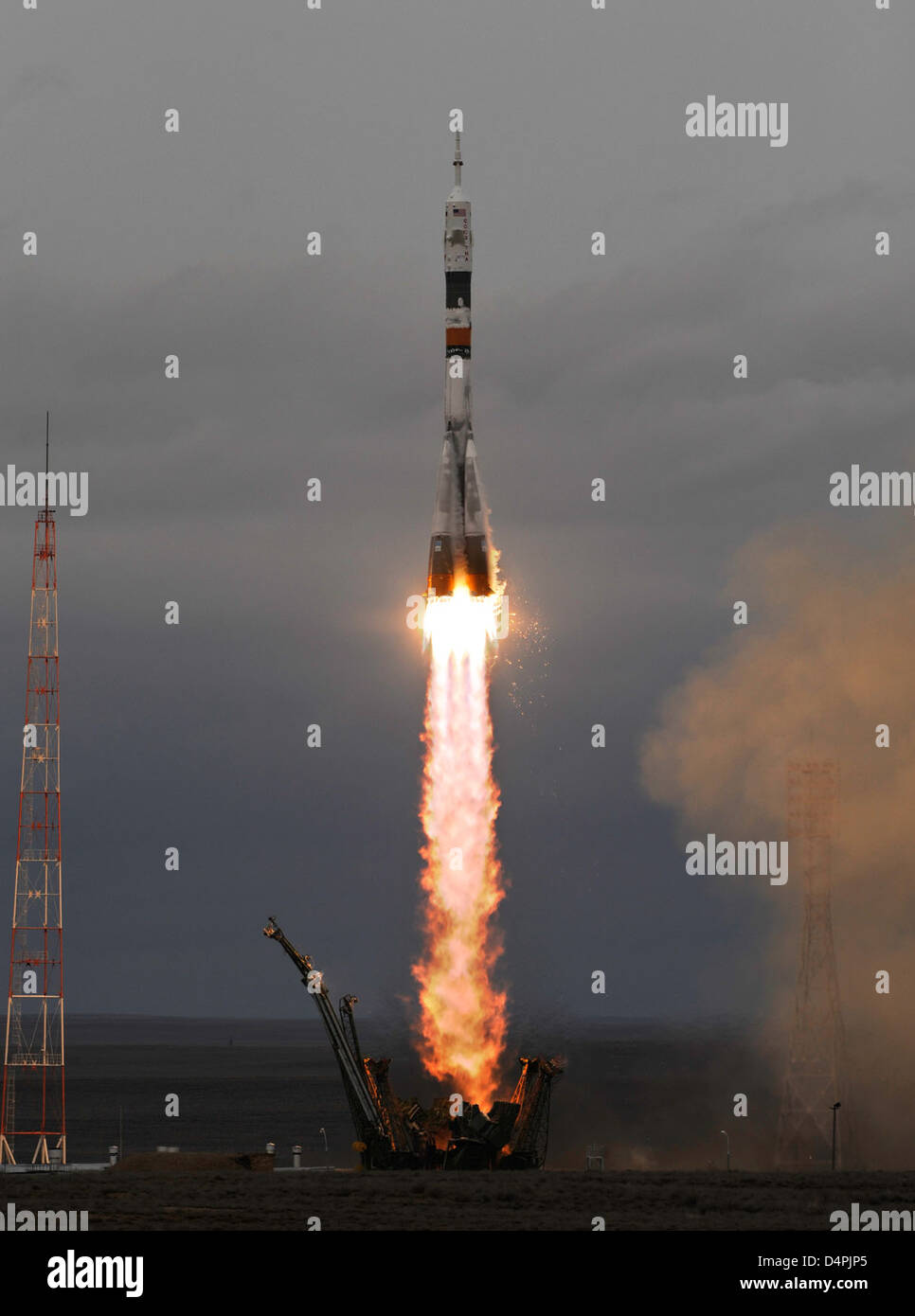 Expedition 19 Launch (200903260042HQ Stock Photo Alamy