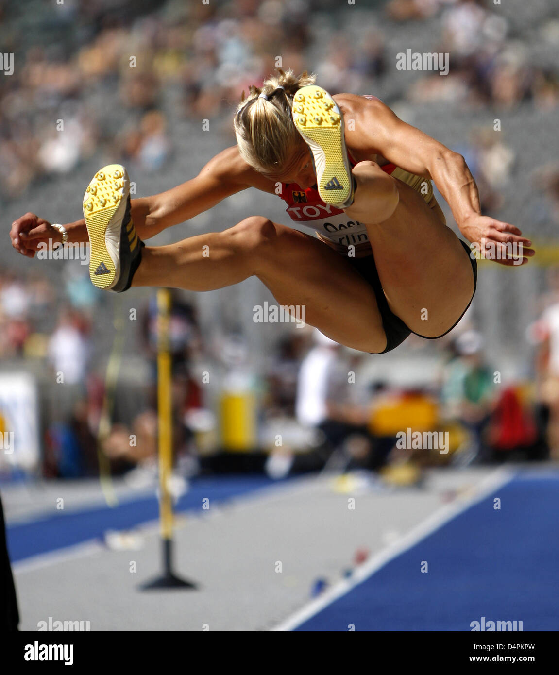 German Jennifer Oeser shown in action during the long jump competition of the heptathlon at the 12th IAAF World Championships in Athletics in Berlin, Germany, 16 August 2009. Photo: KAY NIETFELD Stock Photo