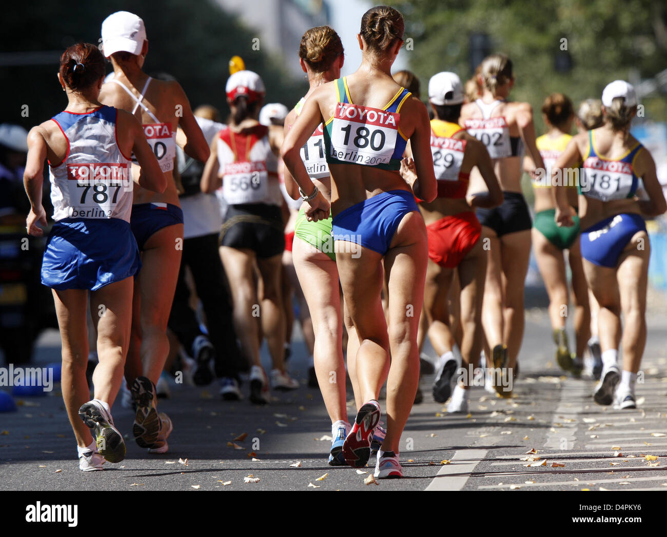 Athletes compete in the women?s 20km race walk at the 12th IAAF World ...