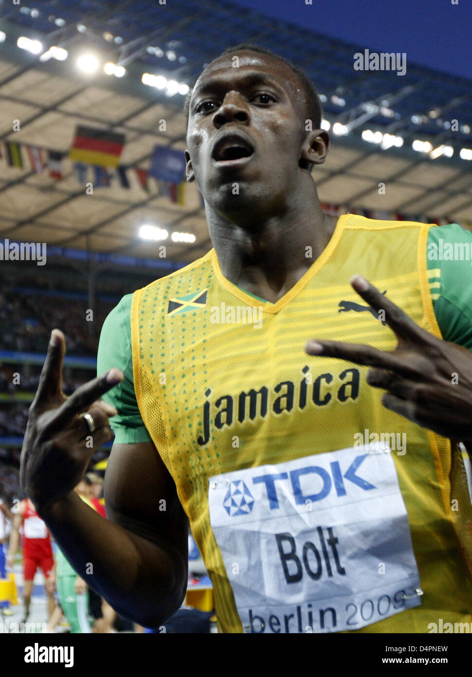 Jamaica?s Usain Bolt wins the 200m final at the 12th IAAF World Championships in Athletics Berlin 2009 in Berlin, Germany, 20 August 2009. Photo:  Kay Nietfeld Stock Photo