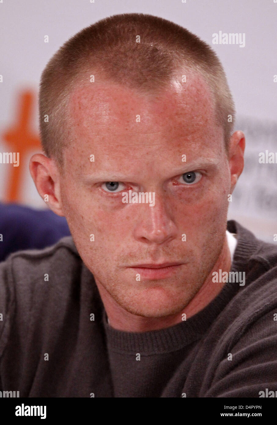 British actor Paul Bettany attends the press conference on the film  ?Creation? during the 34th Toronto International Film Festival in Toronto,  Canada, 11 September 2009. Photo: Hubert Boesl Stock Photo - Alamy
