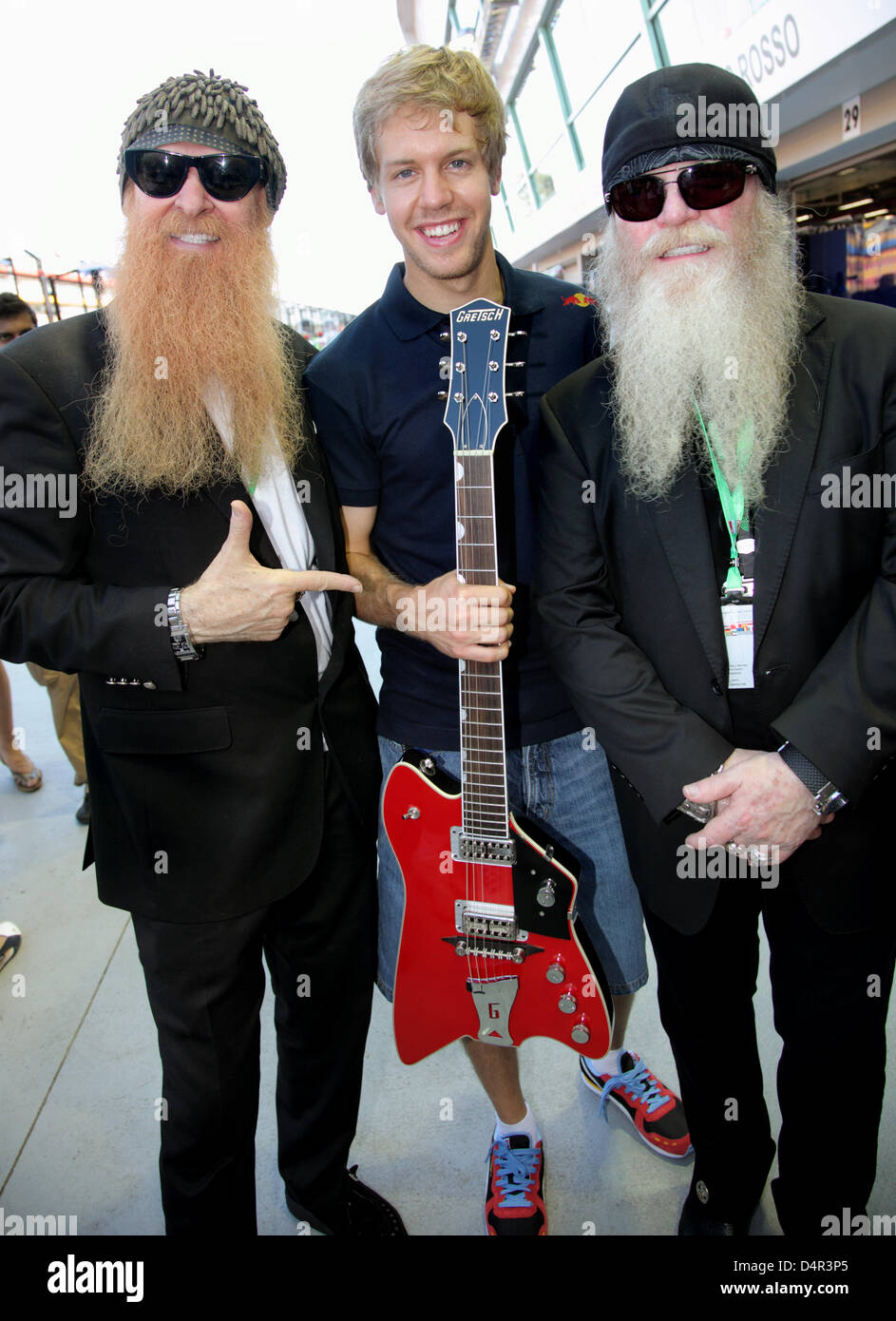 https www alamy com stock photo the members of zz top dusty hill r and billy gibbons l pose with german 54597597 html
