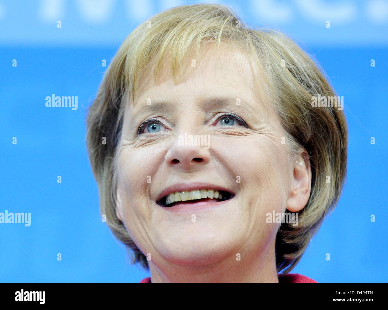 Angela Merkel, German Chancellor and Chairwoman of Christian Democratic Union CDU gives a statement after the first federal elections projection and cheers at an election party at ?Konrad-Adenauer-Haus? in Berlin, Germany, 27 September 2009. Photo: Marcus Brandt Stock Photo