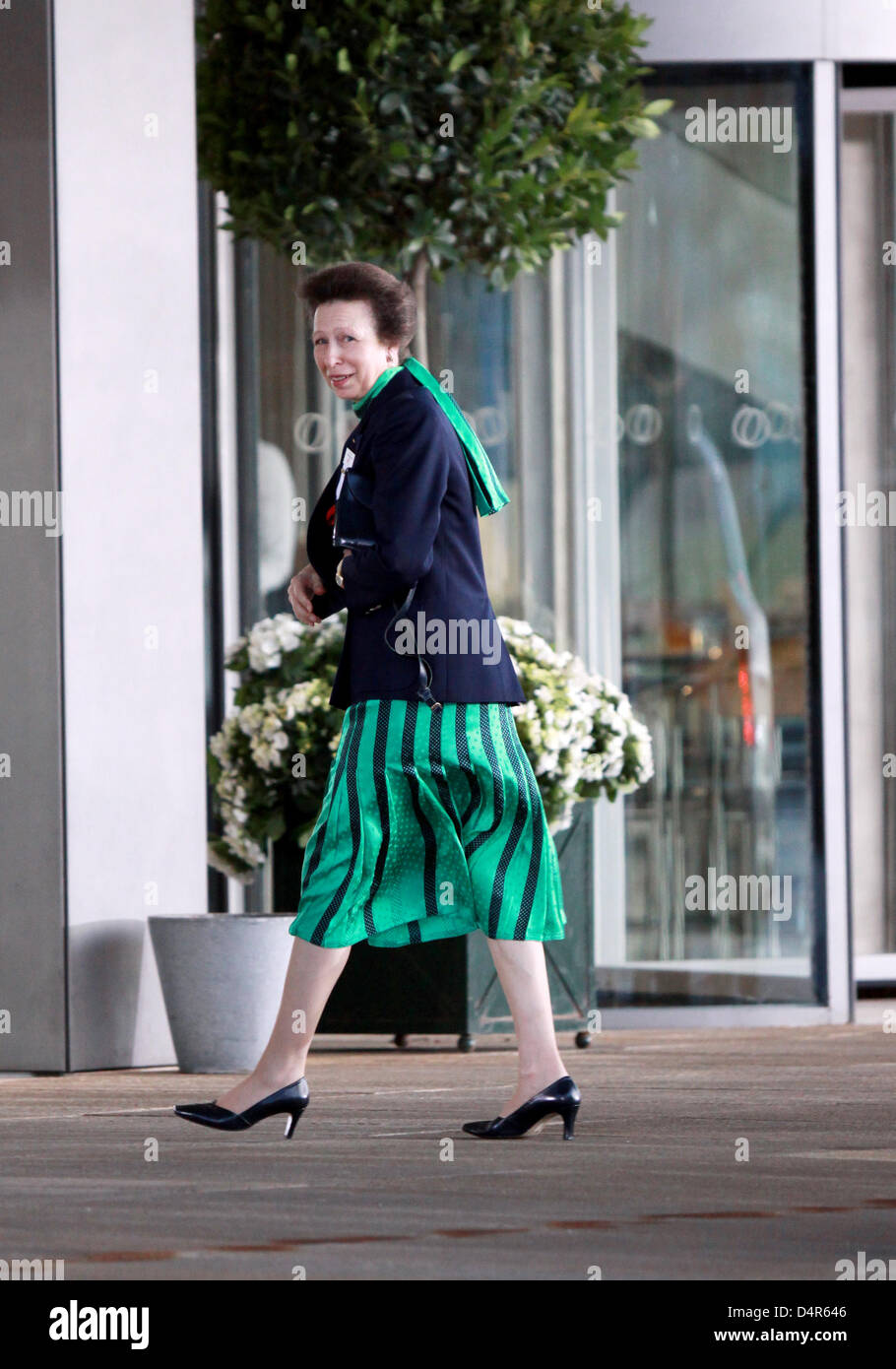 British Princess Anne arrives for the opening ceremony of the 121st IOC session at the Opera House in Copenhagen, Denmark, 01 October 2009. The International Olympic Committee (IOC) will vote on the host city of the 2016 Games on 02 October 2009 with Chicago, Madrid, Tokyo and Rio de Janeiro hoping to stage the 30th Olympic Summer Games. Photo: Patrick van Katwijk Stock Photo