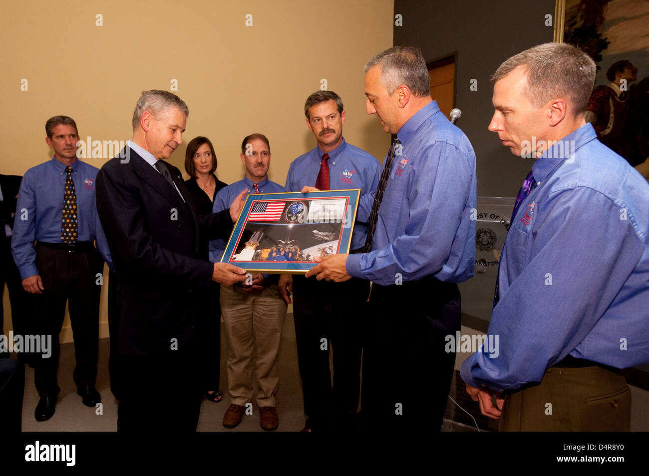 STS-125 Crew Visit Italian Embassy (200907230009HQ) Stock Photo