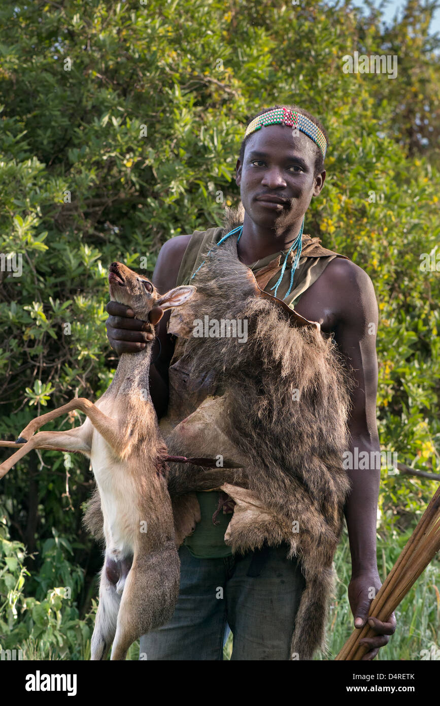 Hunter gatherer tribe hi-res stock photography and images - Alamy
