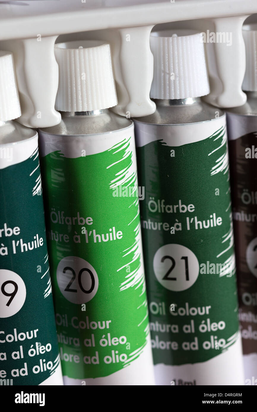 A range of basic oil painting tubes of paints Stock Photo Alamy