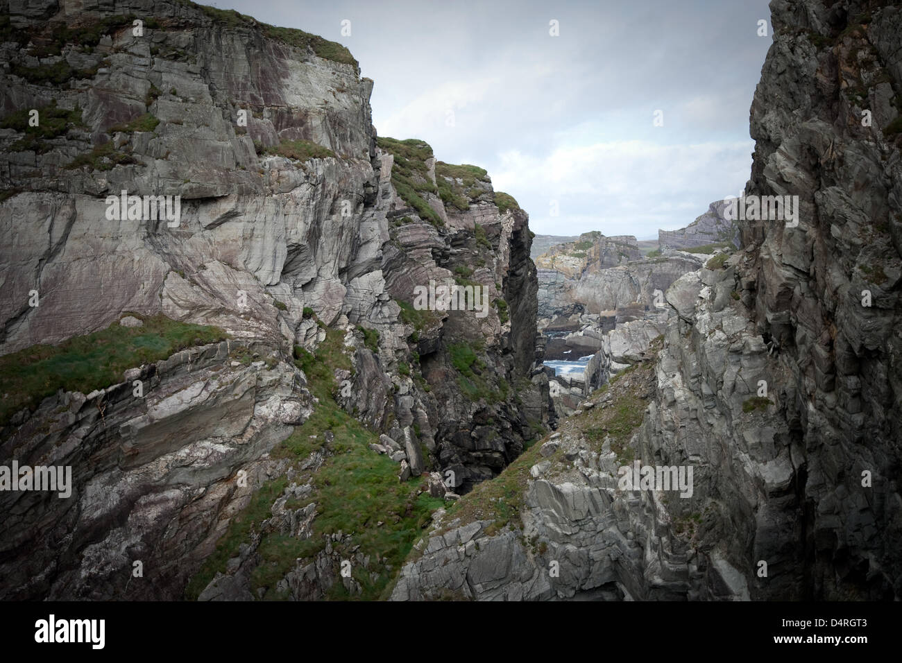 The picture shows a stone landscape at Mizen Head, Irlenad?s most southern point, near Goleen, Ireland, 02 October 2009. Photo: Friso Gentsch Stock Photo