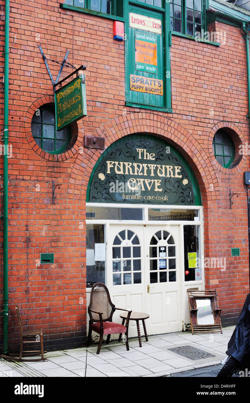 Second hand furniture shop hires stock photography and images Alamy