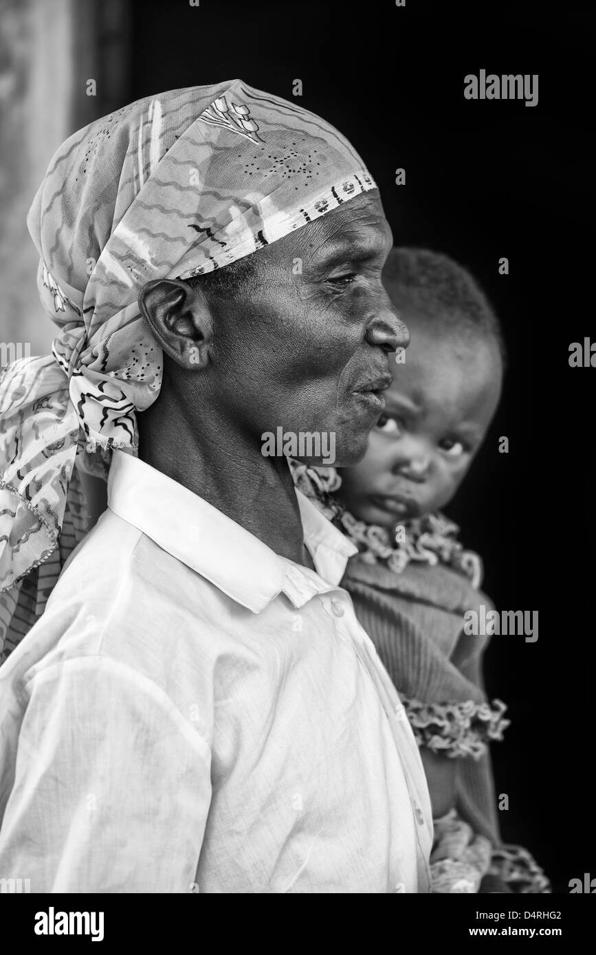 African woman Black and White Stock Photos & Images - Alamy