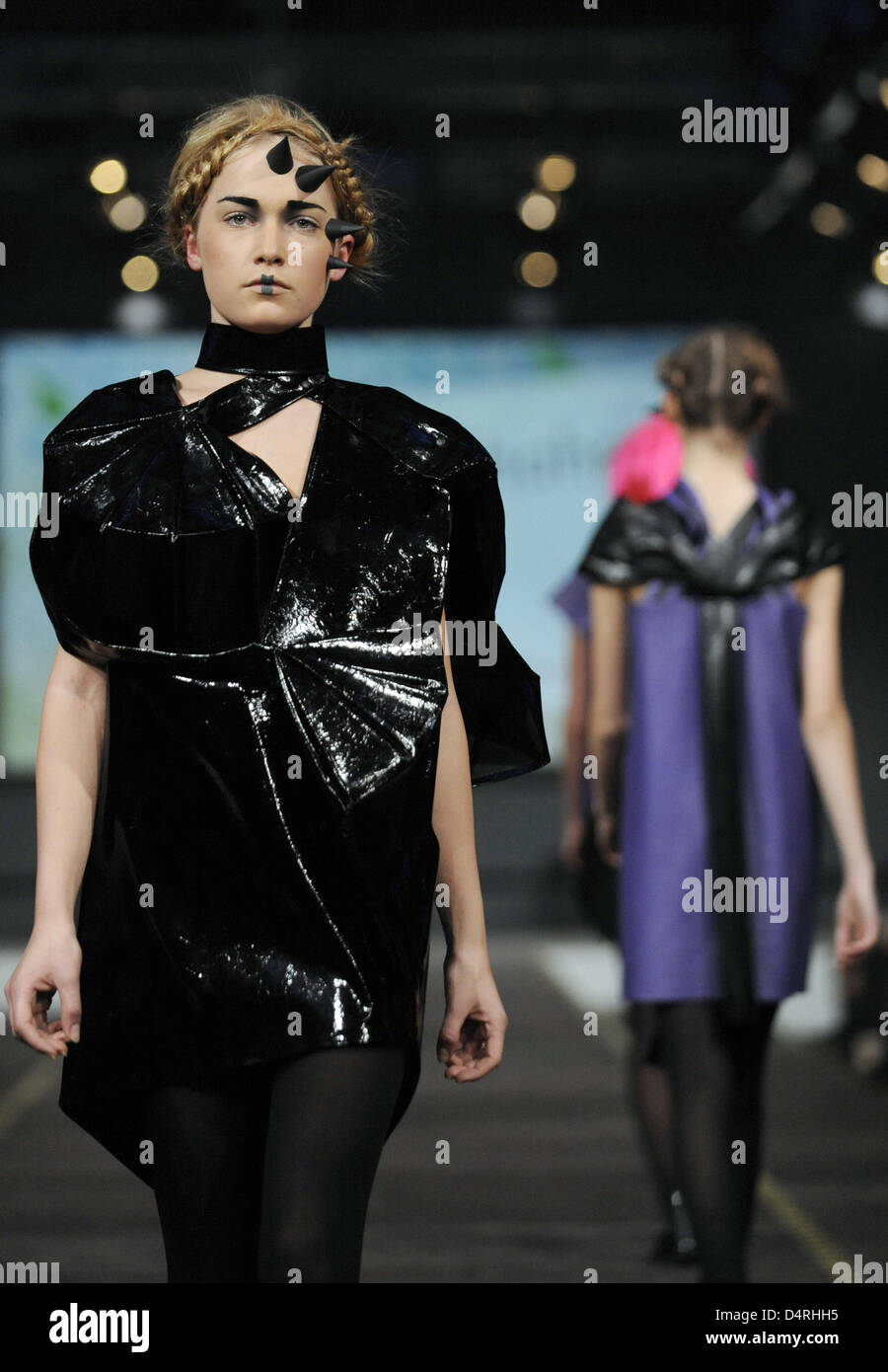 Createurope: THE FASHION DESIGN AWARD - Startseite Facebook 31 Createurope: THE FASHION DESIGN AWARD - Startseite Facebook 26