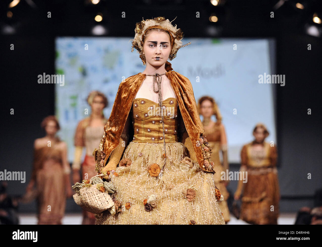 modi dress designer Best Indian Designer