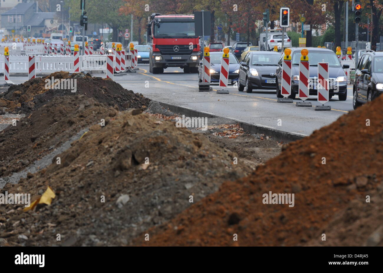 The picture shows the constriction site of the Tram 18 in Frankfurt Main, Germany, 22 October 2009. The new tram will have nine stops on a 3.5 km route and will be finished in 2011. Photo: Arne Dedert Stock Photo