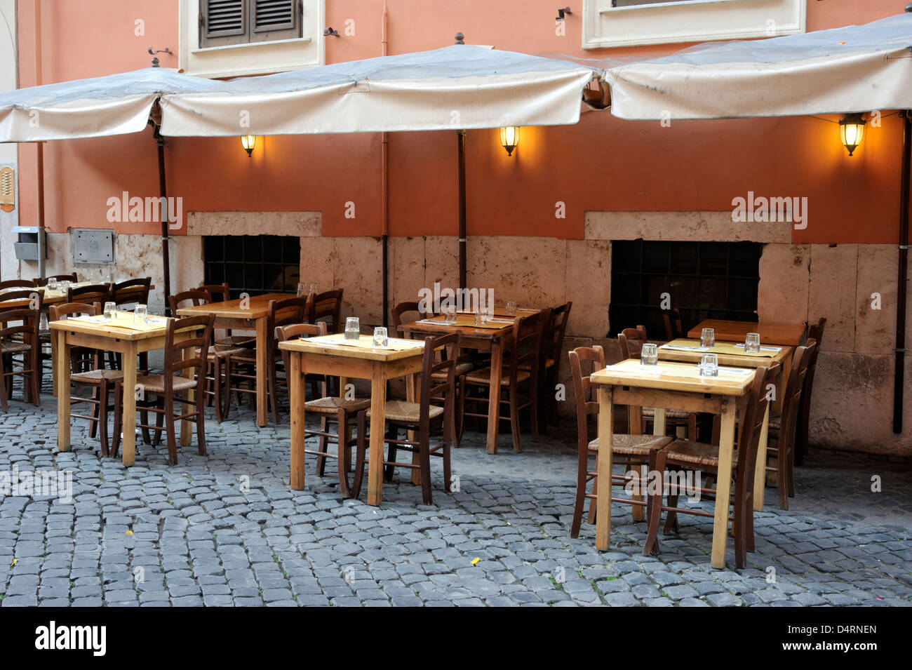 Italy, Rome, Trastevere, restaurant tables Stock Photo Alamy