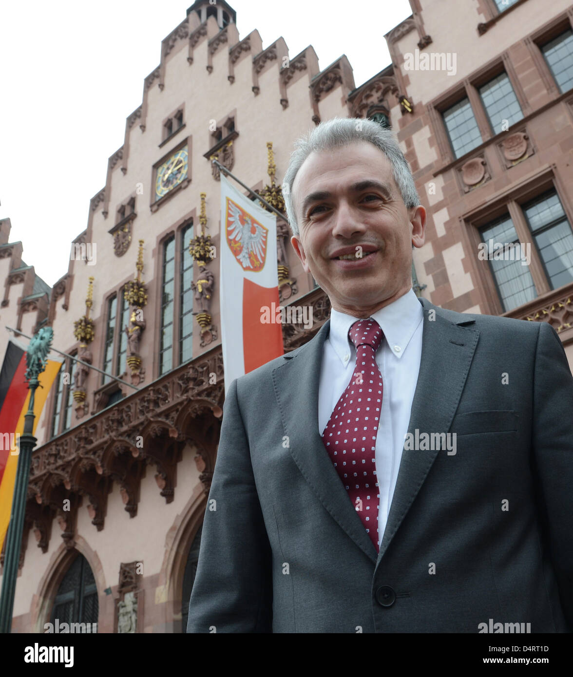 Mayor of Frankfurt Peter Feldmann poses in front of city hall in Frankfurt Main, Germany, 18 March 2013. Photo: Arne Dedert Stock Photo