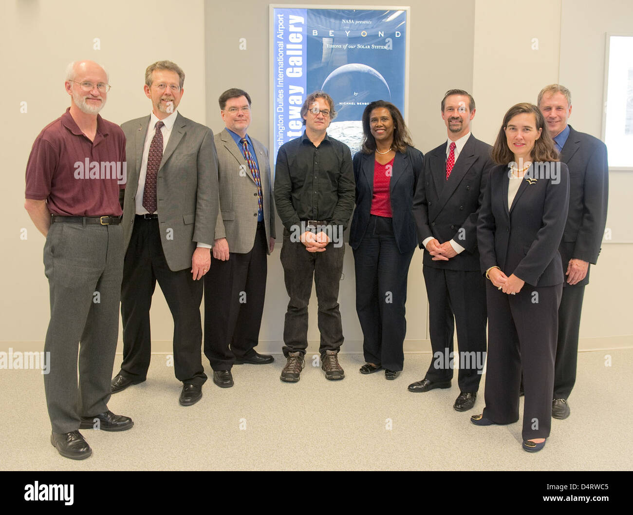 A preview event for the Dulles Gateway Gallery exhibit at Dulles ...